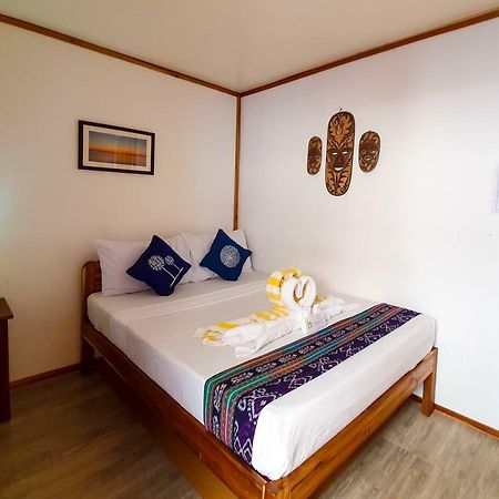 فندق Keira Backpackers إل نيدو المظهر الخارجي الصورة