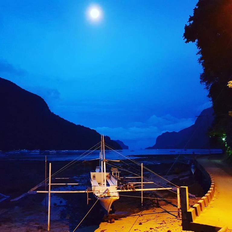 فندق Keira Backpackers إل نيدو المظهر الخارجي الصورة